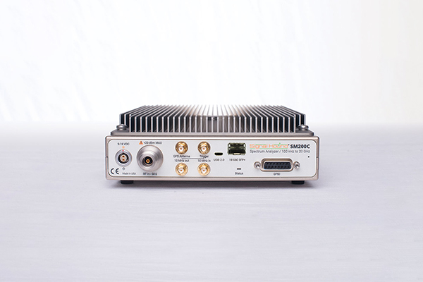 SM200C  100KHz至20GHz 10GbE光纤网口实时频谱分析仪和监测接收机模块|Signal Hound 