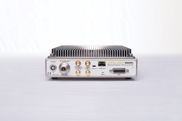 SM200C  100KHz至20GHz 10GbE光纤网口实时频谱分析仪和监测接收机模块|Signal Hound 