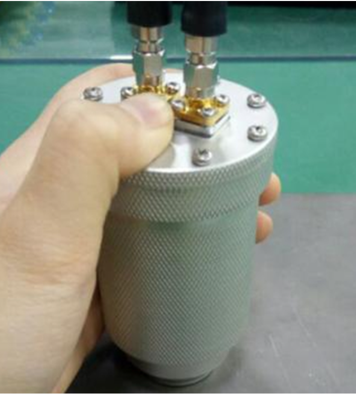 0.4至6.0GHz（单个传感器实现）微波手持式涂层测厚仪 测试设备|恩驰微波